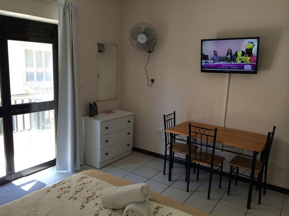Paceville Apartments Saint Julian's ภายนอก รูปภาพ